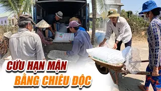 Thấy hạn hán vợ chồng dùng chiêu độc gói nước vào túi chở trong đêm để giải cứu I Phong Bụi