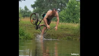 Самые смешные падения людей! Смешные падения людей И смешно,и больно