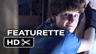 Dolphin Tale 2 Featurette - Look Who's Running The Show (2014) - Morgan Freeman Drama HD