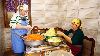 We are preparing canned cabbage rolls! A simple and tasty recipe for autoclaved preparations