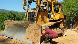 Setup and Preparation of CAT D6R XL Bulldozer Operator before Work