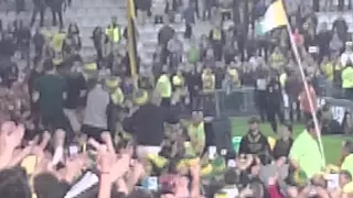 Ambiance de fou Tribune Loire avec les joueurs