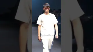 Nam JooHyuk catwalk moments 💜🤌 #namjoohyuk #koreanactor #catwalk #kmodel #ygkplus #lovefool