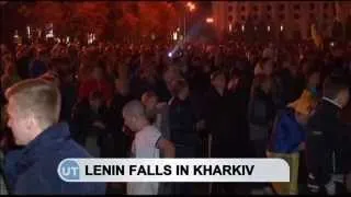 Lenin Falls in Kharkiv: Ukraine's largest Lenin monument is toppled by activists
