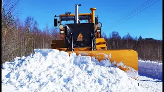 ТРАКТОР КИРОВЕЦ. ТРАКТОР К 700. МЕТЕЛЬ. УБОРКА СНЕГА. ЧИСТКА СНЕГА.