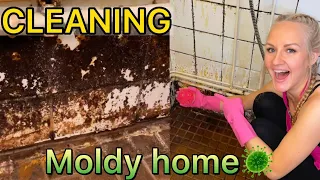 DEEP CLEANING THE MOLDIEST HOME EVER! 🦠😱 Amazing transformation!