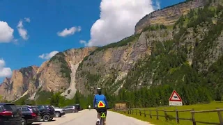 Timelapse bike ride out of Fanes-Sennes-Prags Nature Park