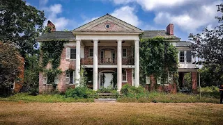 Inside an ABANDONED Time Capsule - You Won't Believe What's Left!!!