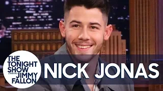 Nick Jonas Reacts to That Spinach in His Teeth During the Grammys