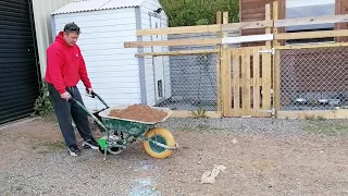 Homemade electric wheelbarrow-Milwaukee powered