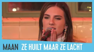 Maan 'Ze Huilt Maar Ze Lacht' live // Qmusic