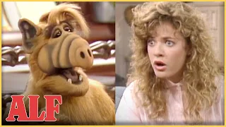 You Can't Trust ALF With Secrets! | S3 Ep6 Clip