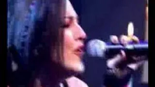Evanescence - Bring Me To Life (Live_At_Top_Of_The_Pops_2003