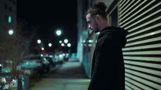 Flume & Chet Faker - Drop the Game (Clip Suede)