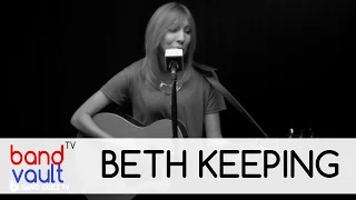 Beth Keeping - Strangers In The Same City (@BethKeeping)