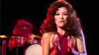 Os Muppets - Animal e Rita Moreno - Fever.flv