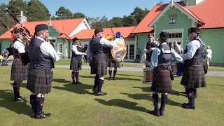 Grampian District Pipes & Drums playing "Battle of the Somme" and "Heights of Dargai" in Braemar