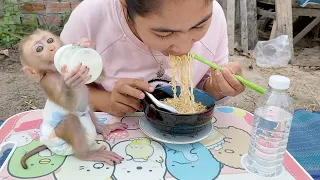 Sweetie BB DAM Enjoy Drink Milk With Mom Having Noodle