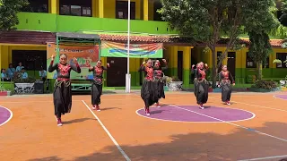 JUARA 1 Modern Dance SMA 8 bekasi Cup - SMA Marsudirini Bekasi - Liquid Pose 19