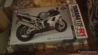 Обзор на кит сборной модели мотоцикла Yamaha YZF-R1 Taira Racing Tamiya 1:12