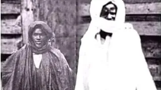 La rencontre historique de Cheikh Ibrahima Fall avec Serigne Touba !!