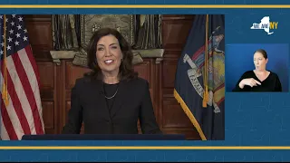 ASL: Governor Hochul Addresses New Yorkers on Asylum Seeker Crisis