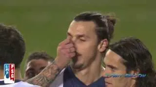Lavezzi Squeezing Zlatan Ibrahimovic's Nose