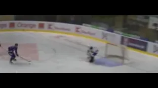 Juraj Slafkovský vs Lucas Szyszka (Hlinka Gretzky cup  2021-08-02)