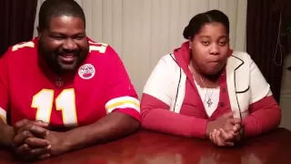 Un père et sa fille font un battle de beatbox