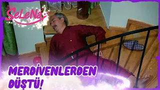 Ekrem merdivenlerden düşüyor !