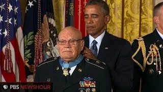 Thanks to an exemption, two Vietnam veterans receive the Medal of Honor