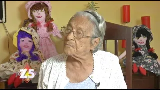 Señora de 100 años se dedica a realizar Muñecas de Trapo