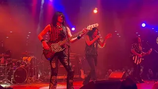 Quiet Riot - "Mama Weer All Crazee Now", Alice Cooper's Christmas Pudding 2023