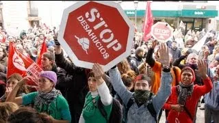 Spanish anti-austerity protesters clash with police