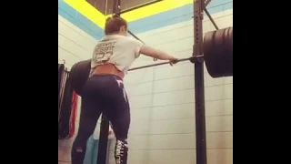 Crossfit girl in action