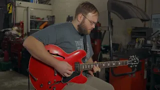 Frank Grimaldi playing the 1972 Critter Octave Fuzz