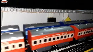 MODEL TRAIN RUNNING PARALLEL WITH SOUND  EFFECT  |Centy Toy Train| MINIATURE WORLD