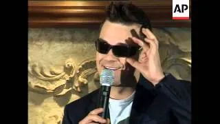 Robbie Williams press conference with a hangover