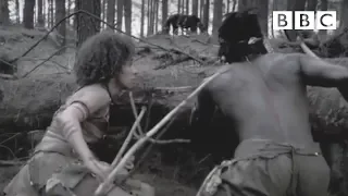 Neanderthals Vs Homo Sapiens | Planet of the Apemen: Battle For Earth - BBC