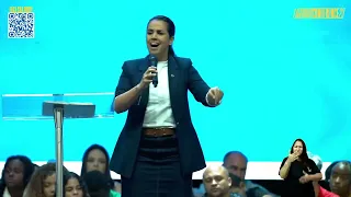 Pastora Camila Barros - Lagoinha Conferencie - Niterói