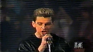 Depeche Mode - Everything Counts. (Popcorn, Italy. September 1983)