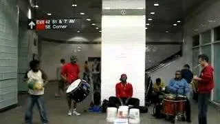 New York : Music underground Exotic band  In Time square subway station