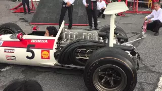 F1エンジン始動HONDA