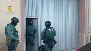 La Guardia Civil detiene a 8 personas con 5 toneladas de hachís en Almería
