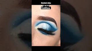 #shorts Blue glitter cut crease eye makeup tutorial #youtubeshorts #eyemakeup #makeupshorts #eyes