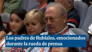 El padre de Rubiales emocionados: "Vamos a aguantar el tipo porque si no yo me emociono"