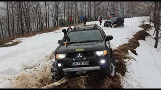 Mitsubishi L200 vs Jeep Cherokee 5.9 OFF ROAD 🇹🇷@TURKIYE