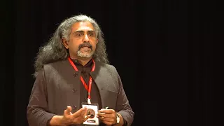 Stories through the lens of a maverick | Mahesh Bhat | TEDxKIITUniversity