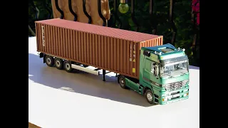 MERCEDES ACTROS 1/24; KONTENER SOLIDO 1/24; Naczepa Remorque Porte Container, Solido 1:24, S2400501