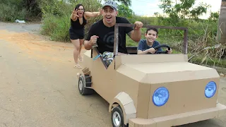 ANDAMOS NO NOSSO CARRO BUGIGANGA!!! Carro Gigante de Papelão